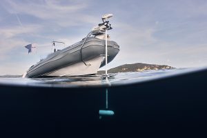 Lire la suite à propos de l’article Ancre électrique GPS pour école d&rsquo;apnée professionnelle